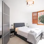 דירה Tristani