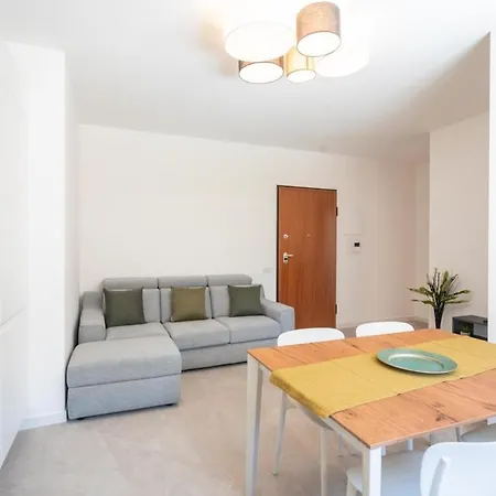 Apartament Tristani *